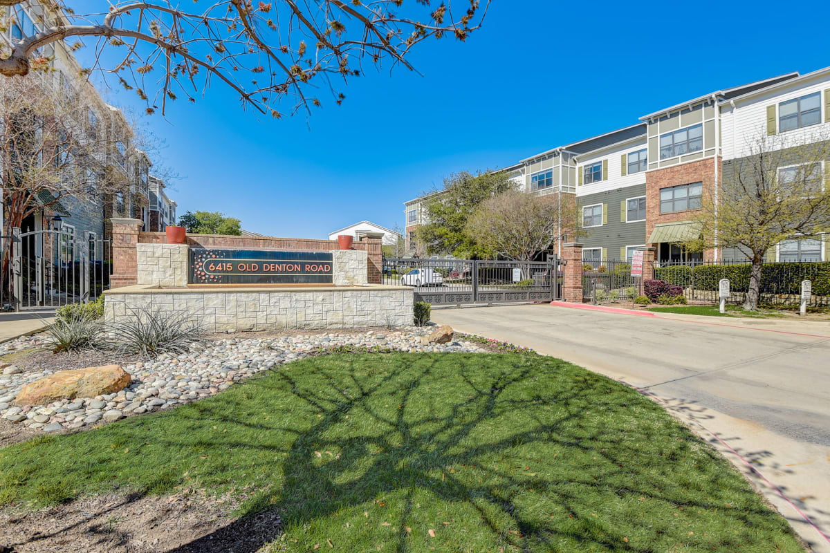 Photos and Video of Skyview West Apartments in Fort Worth, TX